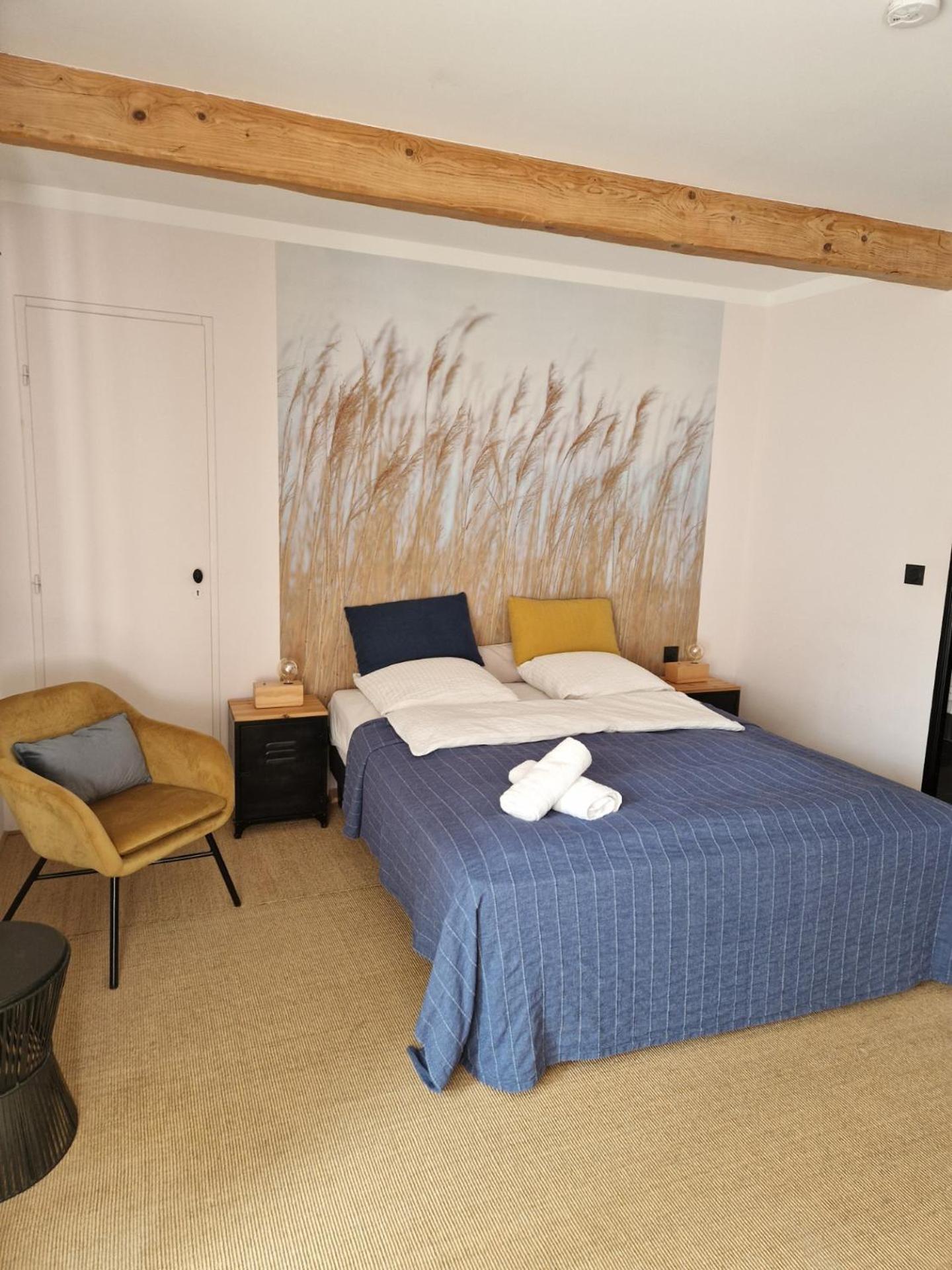 Bed and Breakfast Mas Armelin Тараскон Экстерьер фото
